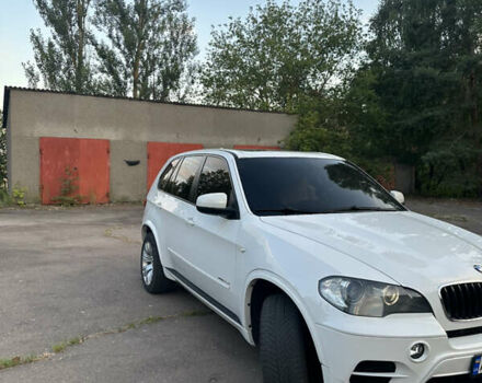 Белый БМВ Х5, объемом двигателя 2.99 л и пробегом 270 тыс. км за 18200 $, фото 1 на Automoto.ua