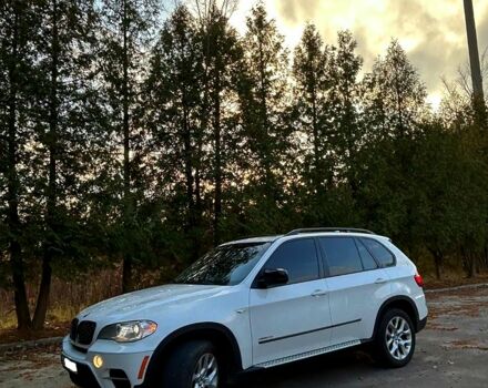 Білий БМВ Х5, об'ємом двигуна 3 л та пробігом 210 тис. км за 13999 $, фото 4 на Automoto.ua