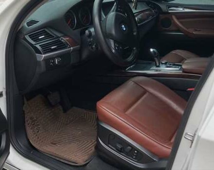 Белый БМВ Х5, объемом двигателя 3.5 л и пробегом 280 тыс. км за 15500 $, фото 3 на Automoto.ua