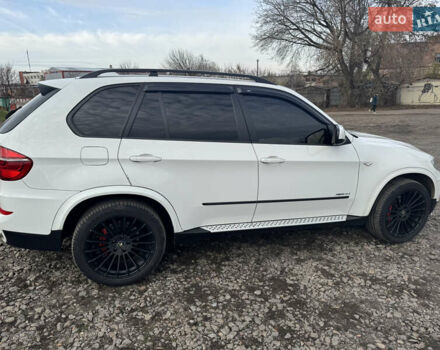 Білий БМВ Х5, об'ємом двигуна 2.98 л та пробігом 270 тис. км за 12900 $, фото 3 на Automoto.ua