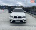 Білий БМВ Х5, об'ємом двигуна 2.98 л та пробігом 270 тис. км за 15800 $, фото 1 на Automoto.ua