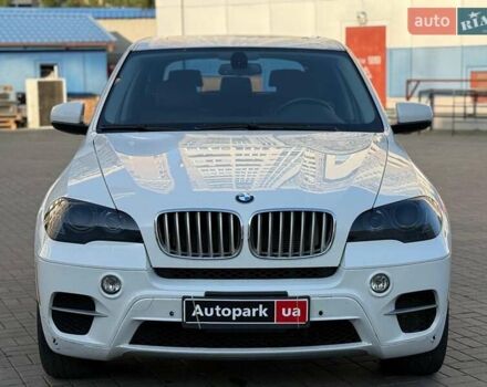 Белый БМВ Х5, объемом двигателя 3 л и пробегом 155 тыс. км за 19440 $, фото 1 на Automoto.ua