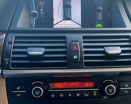 Білий БМВ Х5, об'ємом двигуна 3 л та пробігом 210 тис. км за 13999 $, фото 11 на Automoto.ua