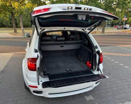 Белый БМВ Х5, объемом двигателя 3 л и пробегом 187 тыс. км за 4350 $, фото 5 на Automoto.ua