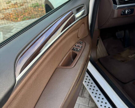 Білий БМВ Х5, об'ємом двигуна 3 л та пробігом 200 тис. км за 18500 $, фото 10 на Automoto.ua