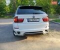 Белый БМВ Х5, объемом двигателя 3 л и пробегом 238 тыс. км за 18999 $, фото 3 на Automoto.ua