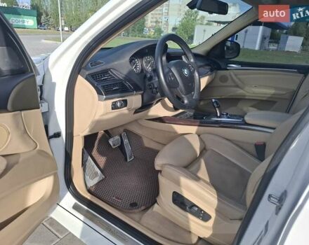 Белый БМВ Х5, объемом двигателя 2.98 л и пробегом 189 тыс. км за 13999 $, фото 9 на Automoto.ua