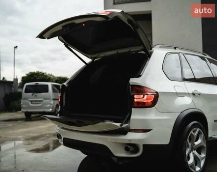 Білий БМВ Х5, об'ємом двигуна 2.99 л та пробігом 202 тис. км за 21500 $, фото 33 на Automoto.ua