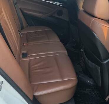 Белый БМВ Х5, объемом двигателя 2.98 л и пробегом 175 тыс. км за 16500 $, фото 10 на Automoto.ua