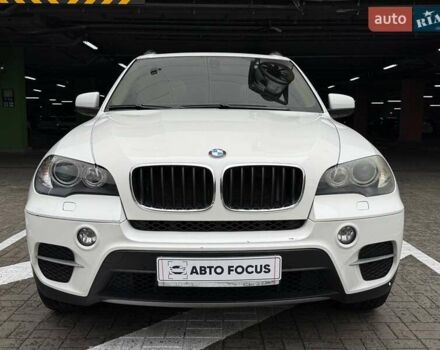 БМВ Х5 2011 в Киеве на Automoto.ua Белый БМВ Х5, объемом двигателя 2.98 л и пробегом 265 тыс. км за 15990 $, фото 8 на Automoto.ua
