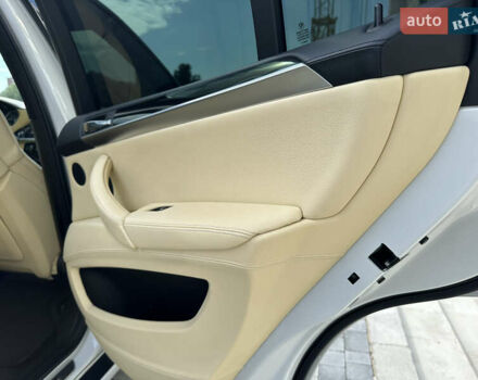 Белый БМВ Х5, объемом двигателя 3 л и пробегом 245 тыс. км за 23000 $, фото 37 на Automoto.ua