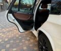 Білий БМВ Х5, об'ємом двигуна 3 л та пробігом 187 тис. км за 12500 $, фото 5 на Automoto.ua