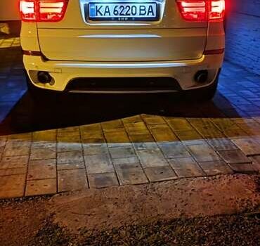 Белый БМВ Х5, объемом двигателя 2.98 л и пробегом 175 тыс. км за 16500 $, фото 1 на Automoto.ua