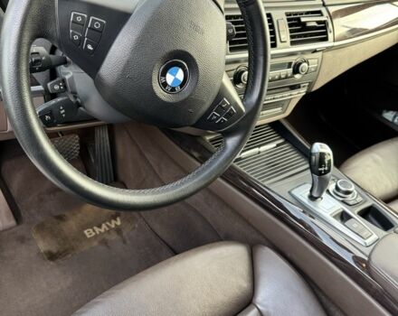 Белый БМВ Х5, объемом двигателя 3 л и пробегом 204 тыс. км за 19500 $, фото 10 на Automoto.ua