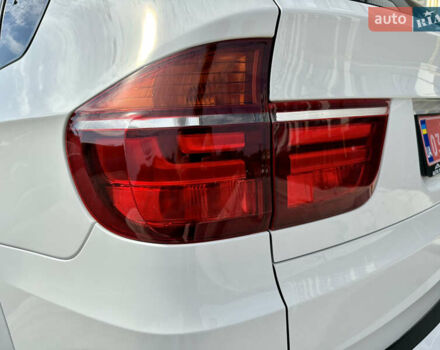 Белый БМВ Х5, объемом двигателя 3 л и пробегом 245 тыс. км за 23000 $, фото 43 на Automoto.ua