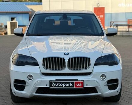 Белый БМВ Х5, объемом двигателя 3 л и пробегом 155 тыс. км за 19440 $, фото 1 на Automoto.ua