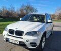 Белый БМВ Х5, объемом двигателя 3 л и пробегом 150 тыс. км за 16200 $, фото 1 на Automoto.ua