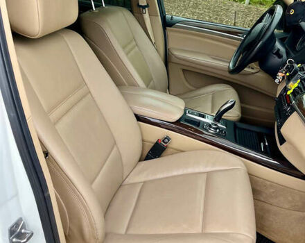 Белый БМВ Х5, объемом двигателя 2.99 л и пробегом 307 тыс. км за 15900 $, фото 27 на Automoto.ua