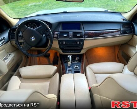 Білий БМВ Х5, об'ємом двигуна 3 л та пробігом 210 тис. км за 13999 $, фото 9 на Automoto.ua