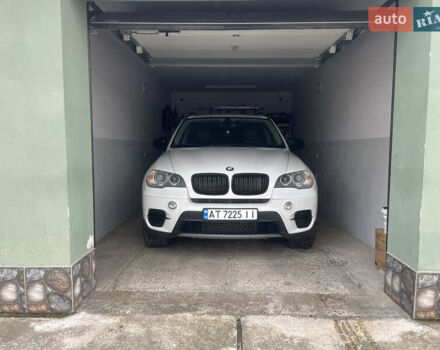 Белый БМВ Х5, объемом двигателя 3 л и пробегом 238 тыс. км за 18900 $, фото 6 на Automoto.ua