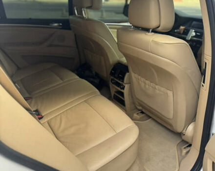 Білий БМВ Х5, об'ємом двигуна 2.98 л та пробігом 294 тис. км за 14700 $, фото 10 на Automoto.ua