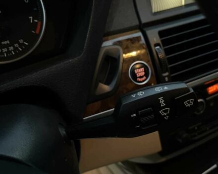 Белый БМВ Х5, объемом двигателя 3 л и пробегом 325 тыс. км за 13700 $, фото 16 на Automoto.ua