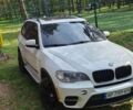 Белый БМВ Х5, объемом двигателя 3 л и пробегом 156 тыс. км за 16700 $, фото 1 на Automoto.ua