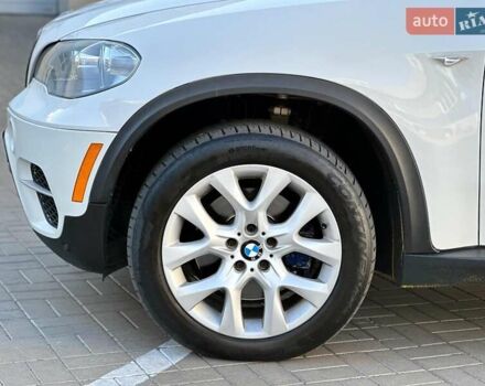 Белый БМВ Х5, объемом двигателя 3 л и пробегом 263 тыс. км за 17490 $, фото 22 на Automoto.ua