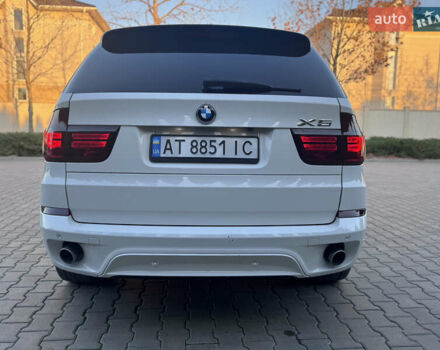 Белый БМВ Х5, объемом двигателя 3 л и пробегом 234 тыс. км за 15800 $, фото 76 на Automoto.ua