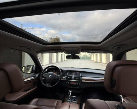 Белый БМВ Х5, объемом двигателя 2.99 л и пробегом 259 тыс. км за 16500 $, фото 10 на Automoto.ua