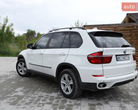 Белый БМВ Х5, объемом двигателя 3 л и пробегом 244 тыс. км за 17500 $, фото 4 на Automoto.ua