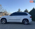 Белый БМВ Х5, объемом двигателя 3 л и пробегом 234 тыс. км за 15800 $, фото 65 на Automoto.ua