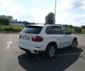 Белый БМВ Х5, объемом двигателя 3 л и пробегом 215 тыс. км за 12800 $, фото 1 на Automoto.ua