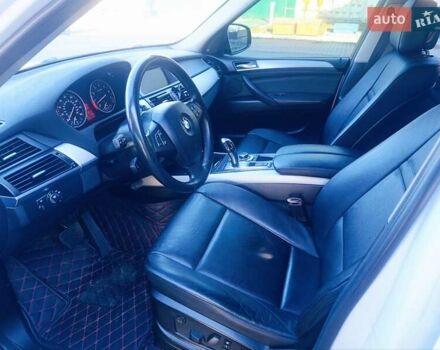 Білий БМВ Х5, об'ємом двигуна 3 л та пробігом 263 тис. км за 12600 $, фото 27 на Automoto.ua