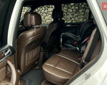 Белый БМВ Х5, объемом двигателя 2.99 л и пробегом 230 тыс. км за 18500 $, фото 12 на Automoto.ua