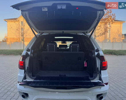 Белый БМВ Х5, объемом двигателя 3 л и пробегом 234 тыс. км за 15800 $, фото 92 на Automoto.ua