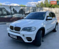 Белый БМВ Х5, объемом двигателя 3 л и пробегом 145 тыс. км за 19000 $, фото 1 на Automoto.ua