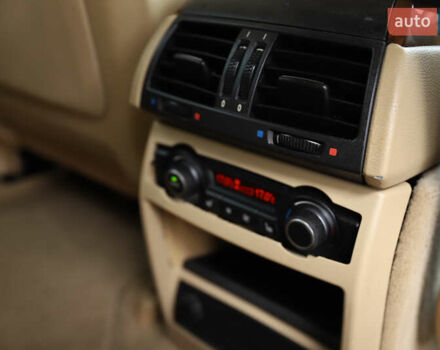 Белый БМВ Х5, объемом двигателя 3 л и пробегом 244 тыс. км за 17500 $, фото 30 на Automoto.ua