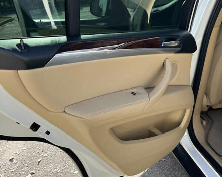 Белый БМВ Х5, объемом двигателя 2.98 л и пробегом 217 тыс. км за 16600 $, фото 18 на Automoto.ua