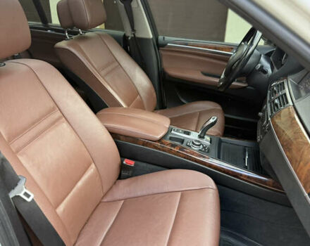 Белый БМВ Х5, объемом двигателя 2.99 л и пробегом 259 тыс. км за 16500 $, фото 16 на Automoto.ua