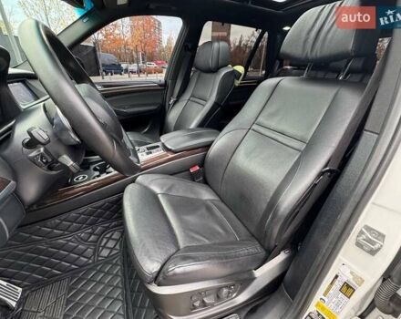 Белый БМВ Х5, объемом двигателя 2.98 л и пробегом 291 тыс. км за 16990 $, фото 7 на Automoto.ua