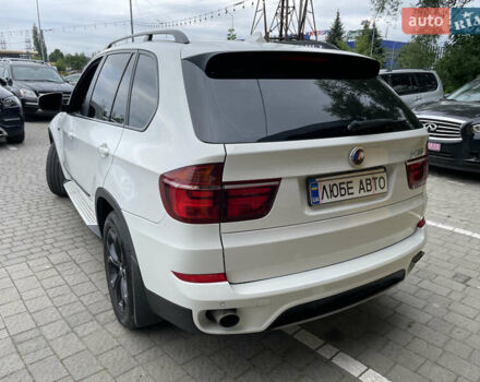 Белый БМВ Х5, объемом двигателя 2.98 л и пробегом 226 тыс. км за 14000 $, фото 3 на Automoto.ua