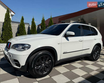 Белый БМВ Х5, объемом двигателя 3 л и пробегом 231 тыс. км за 12999 $, фото 13 на Automoto.ua