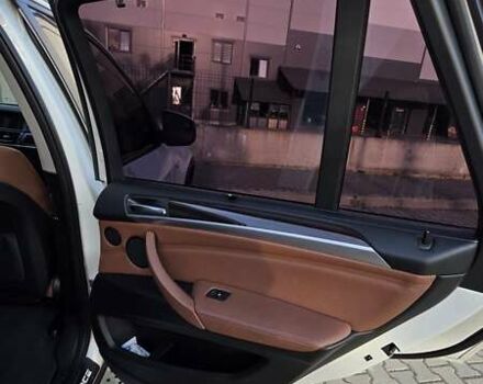 Белый БМВ Х5, объемом двигателя 2.98 л и пробегом 218 тыс. км за 16900 $, фото 14 на Automoto.ua