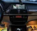 Белый БМВ Х5, объемом двигателя 3 л и пробегом 325 тыс. км за 13700 $, фото 13 на Automoto.ua