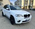 Белый БМВ Х5, объемом двигателя 3 л и пробегом 218 тыс. км за 21500 $, фото 1 на Automoto.ua