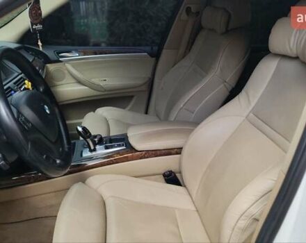 Білий БМВ Х5, об'ємом двигуна 3.5 л та пробігом 291 тис. км за 12500 $, фото 16 на Automoto.ua