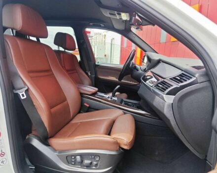 Белый БМВ Х5, объемом двигателя 3 л и пробегом 148 тыс. км за 17000 $, фото 11 на Automoto.ua