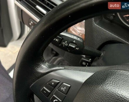 Белый БМВ Х5, объемом двигателя 3 л и пробегом 251 тыс. км за 17800 $, фото 31 на Automoto.ua