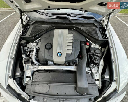 Белый БМВ Х5, объемом двигателя 3 л и пробегом 214 тыс. км за 18499 $, фото 67 на Automoto.ua